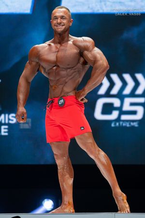 MEN'S PHYSIQUE 179